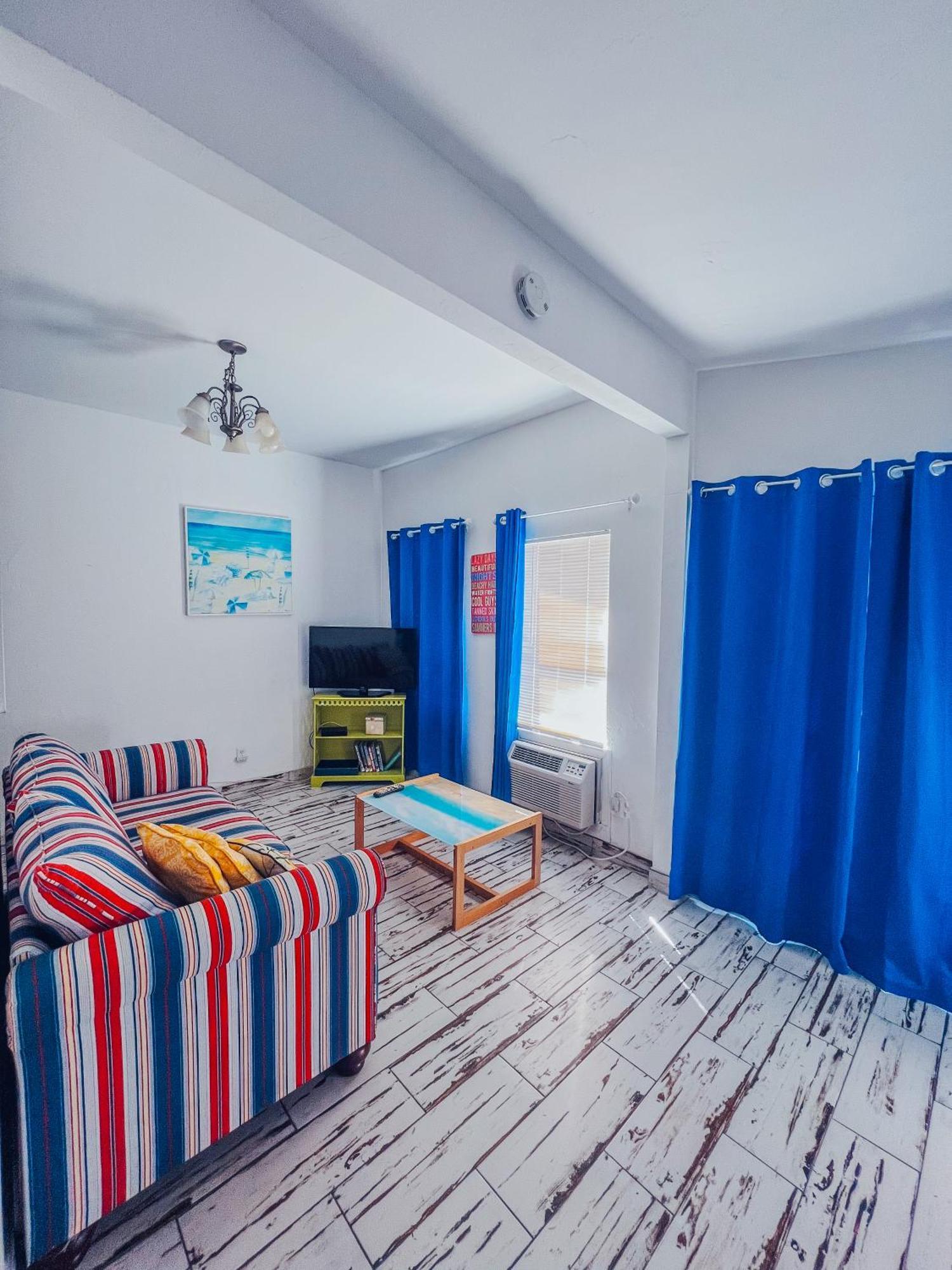 Playa Esmeralda One Bedroom Cottages برادنتون بيتش المظهر الخارجي الصورة