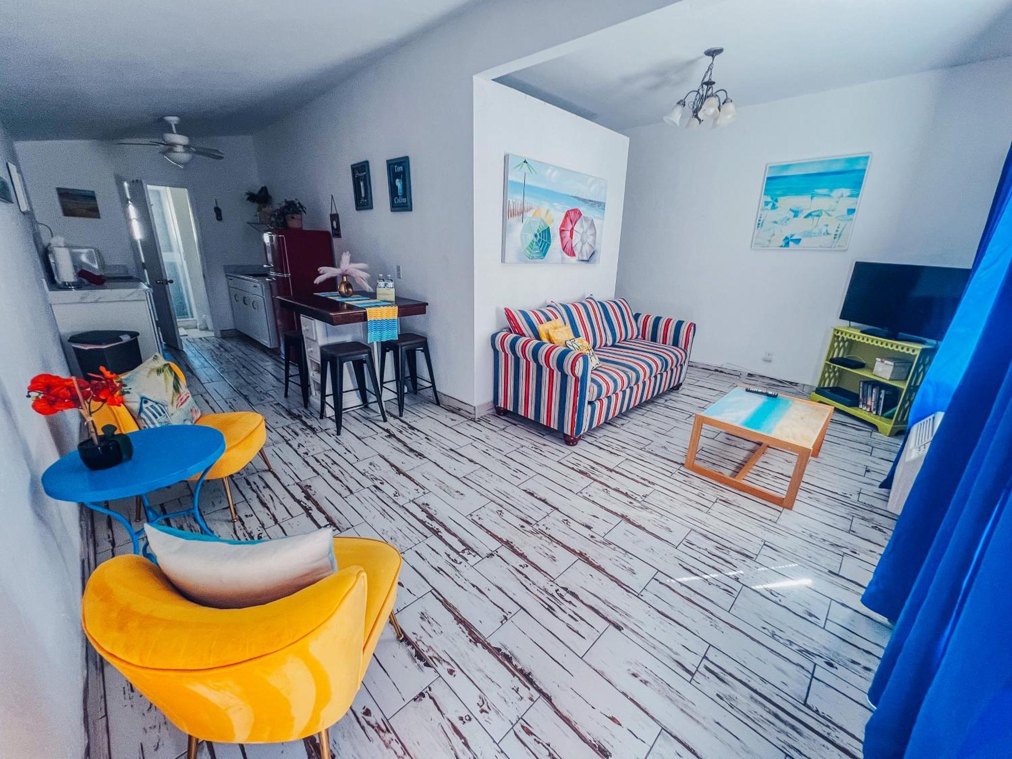 Playa Esmeralda One Bedroom Cottages برادنتون بيتش المظهر الخارجي الصورة